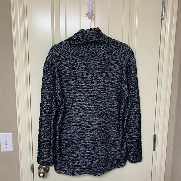 Calvin Klein Pullover - Picture 8 of 8